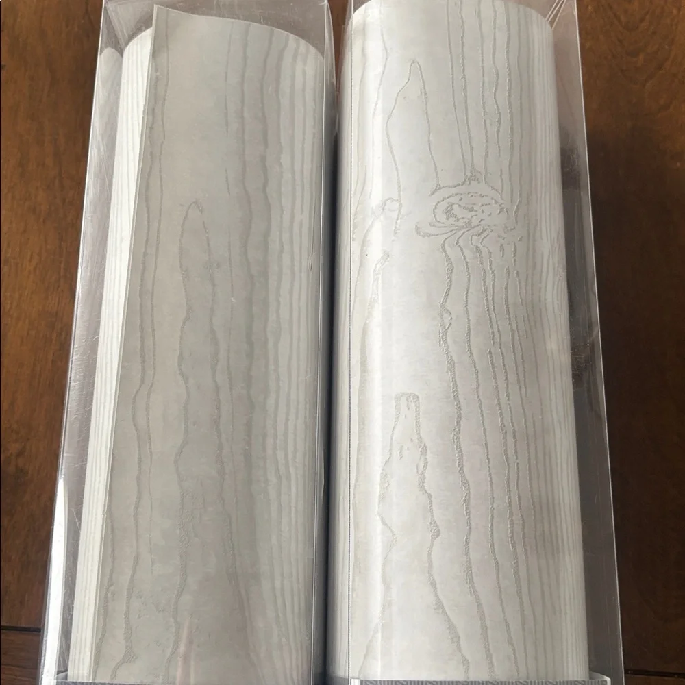 Scott Living Urban Shiplap White Wallpaper